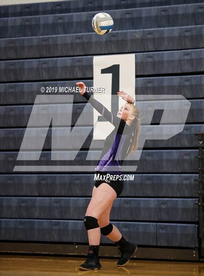 Thumbnail 1 in Snake River vs Weiser (3A state tournament) photogallery.