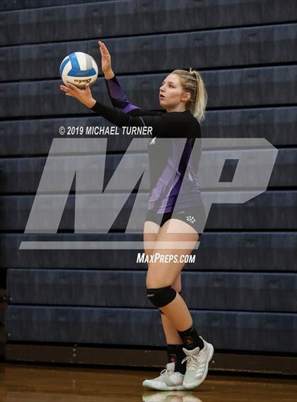 Thumbnail 3 in Snake River vs Weiser (3A state tournament) photogallery.