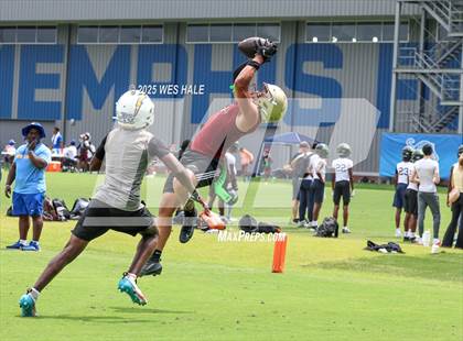 Thumbnail 1 in Riverdale vs Oxford (U of Memphis 7v7) photogallery.