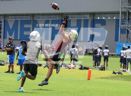 Thumbnail 2 in Riverdale vs Oxford (U of Memphis 7v7) photogallery.