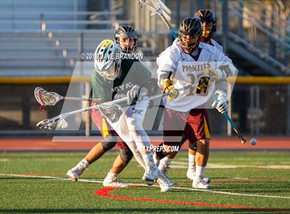 Thumbnail 2 in Royal @ Simi Valley photogallery.