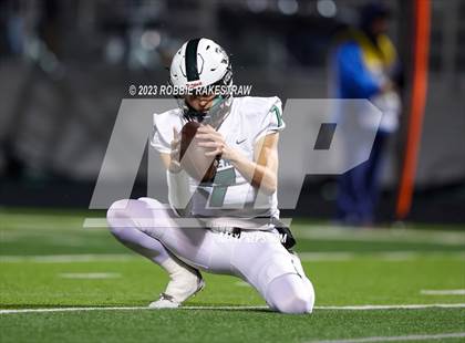 Thumbnail 1 in Blue Ridge vs. Scurry-Rosser (UIL 3A DII Bi-District Playoff) photogallery.