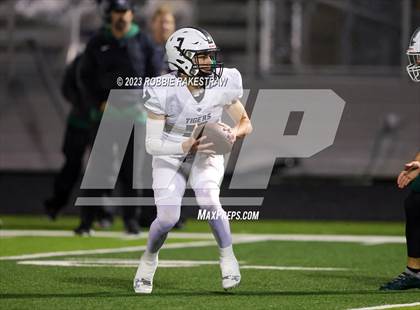 Thumbnail 2 in Blue Ridge vs. Scurry-Rosser (UIL 3A DII Bi-District Playoff) photogallery.