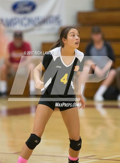 Thumbnail 1 in El Modena @ Esperanza photogallery.