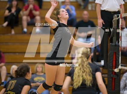 Thumbnail 1 in El Modena @ Esperanza photogallery.