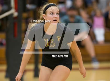 Thumbnail 3 in El Modena @ Esperanza photogallery.