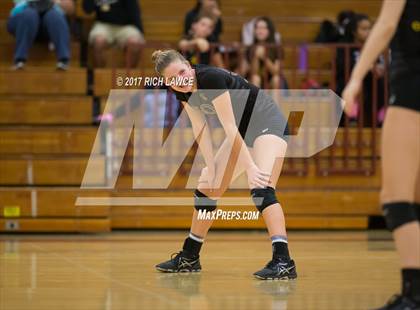 Thumbnail 2 in El Modena @ Esperanza photogallery.