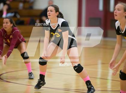 Thumbnail 2 in El Modena @ Esperanza photogallery.