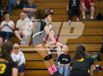 Thumbnail 2 in El Modena @ Esperanza photogallery.