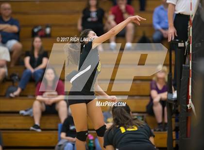 Thumbnail 1 in El Modena @ Esperanza photogallery.