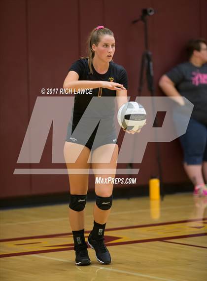 Thumbnail 1 in El Modena @ Esperanza photogallery.