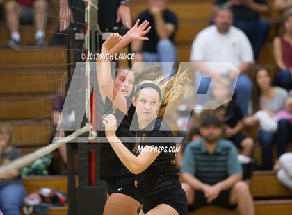 Thumbnail 2 in El Modena @ Esperanza photogallery.