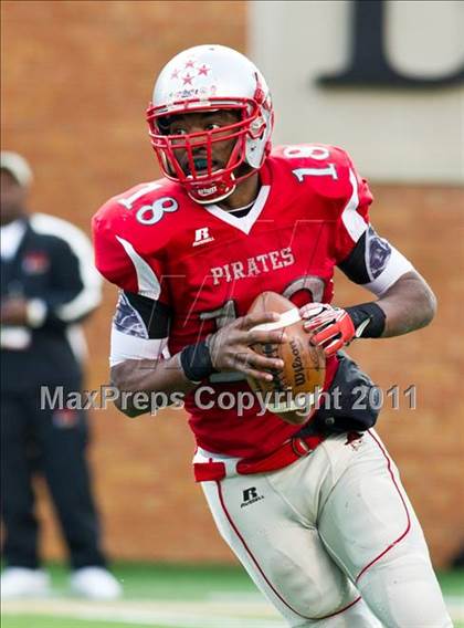 Thumbnail 3 in Garner Magnet vs. Page (NCHSAA 4AA Final) photogallery.