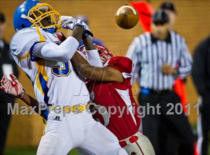 Thumbnail 1 in Garner Magnet vs. Page (NCHSAA 4AA Final) photogallery.