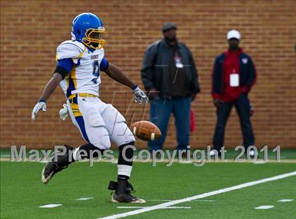 Thumbnail 1 in Garner Magnet vs. Page (NCHSAA 4AA Final) photogallery.