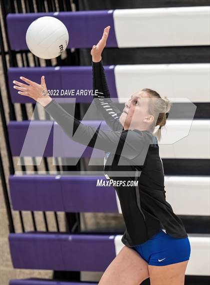Thumbnail 1 in Skyline vs. Timberline photogallery.