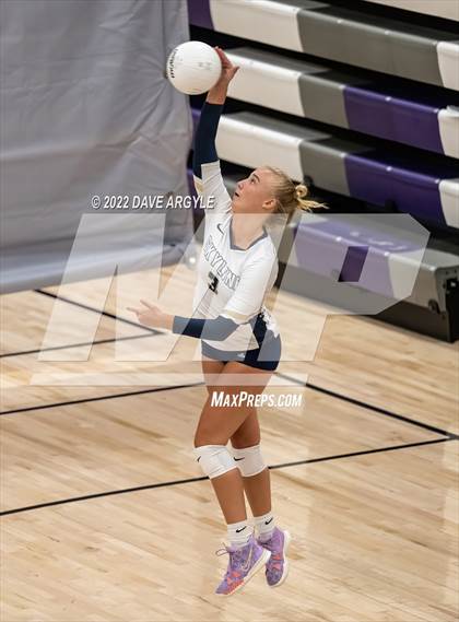 Thumbnail 3 in Skyline vs. Timberline photogallery.