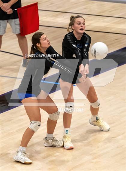 Thumbnail 1 in Skyline vs. Timberline photogallery.