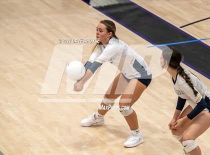 Thumbnail 1 in Skyline vs. Timberline photogallery.