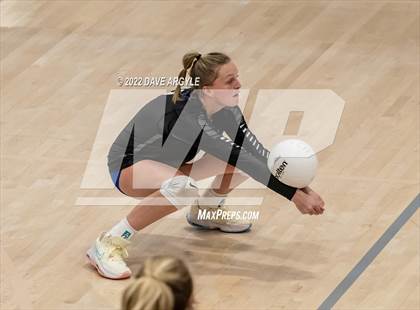Thumbnail 2 in Skyline vs. Timberline photogallery.