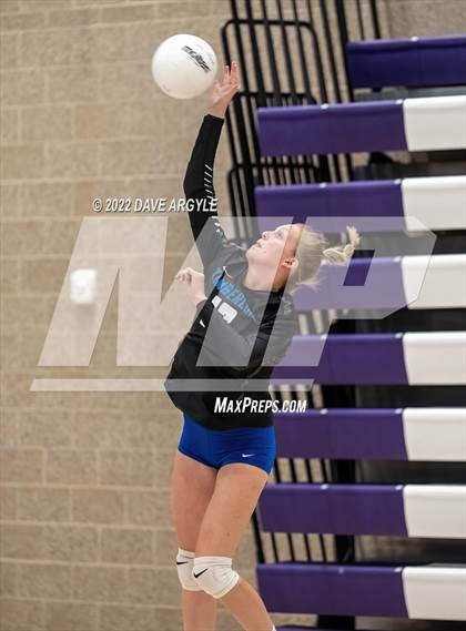 Thumbnail 2 in Skyline vs. Timberline photogallery.