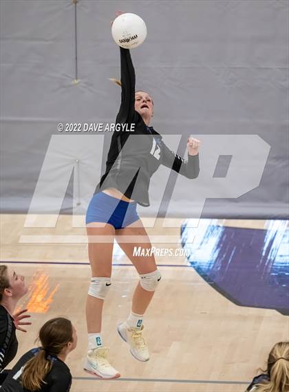 Thumbnail 3 in Skyline vs. Timberline photogallery.