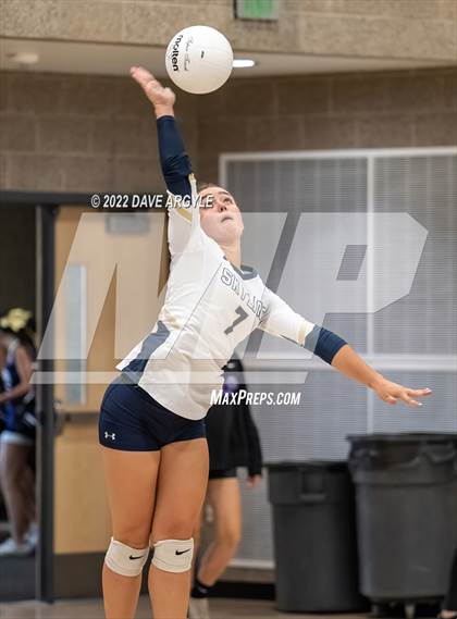 Thumbnail 2 in Skyline vs. Timberline photogallery.