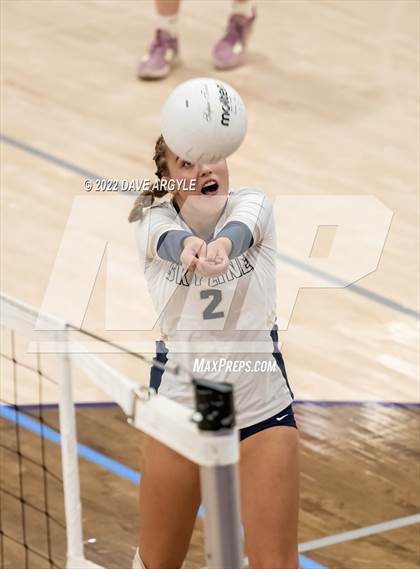 Thumbnail 3 in Skyline vs. Timberline photogallery.