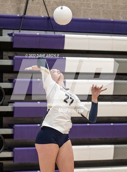 Thumbnail 2 in Skyline vs. Timberline photogallery.