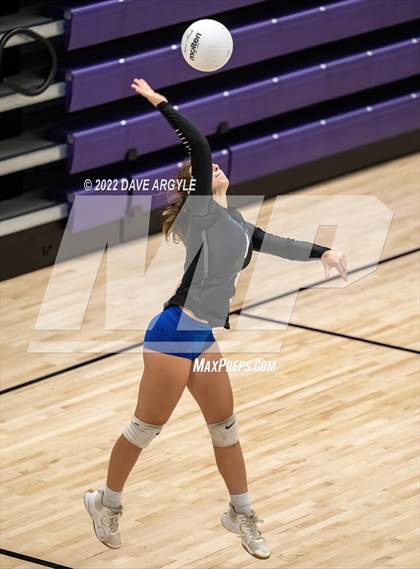 Thumbnail 2 in Skyline vs. Timberline photogallery.