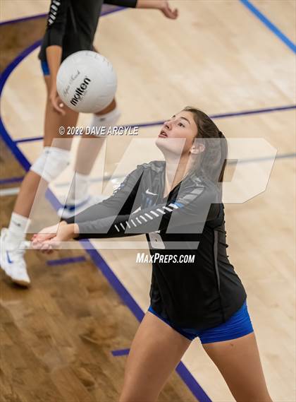 Thumbnail 1 in Skyline vs. Timberline photogallery.