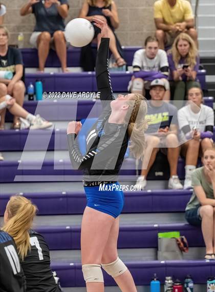 Thumbnail 1 in Skyline vs. Timberline photogallery.