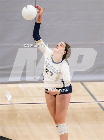 Thumbnail 1 in Skyline vs. Timberline photogallery.