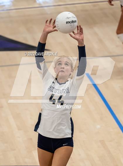 Thumbnail 1 in Skyline vs. Timberline photogallery.