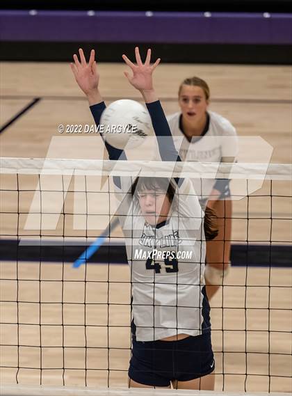 Thumbnail 2 in Skyline vs. Timberline photogallery.