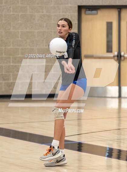 Thumbnail 2 in Skyline vs. Timberline photogallery.