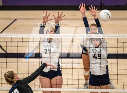Thumbnail 3 in Skyline vs. Timberline photogallery.