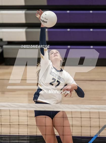 Thumbnail 2 in Skyline vs. Timberline photogallery.