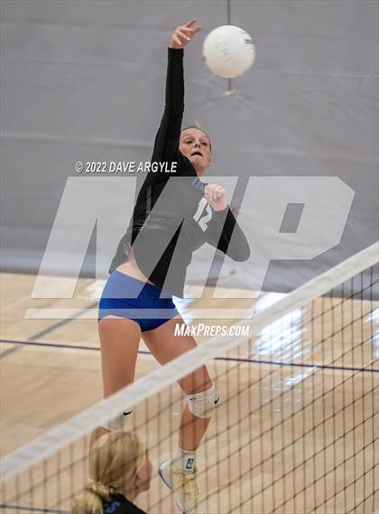 Thumbnail 3 in Skyline vs. Timberline photogallery.