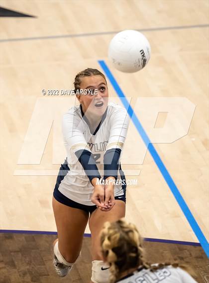 Thumbnail 1 in Skyline vs. Timberline photogallery.