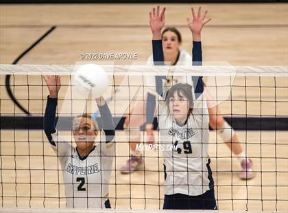 Thumbnail 3 in Skyline vs. Timberline photogallery.