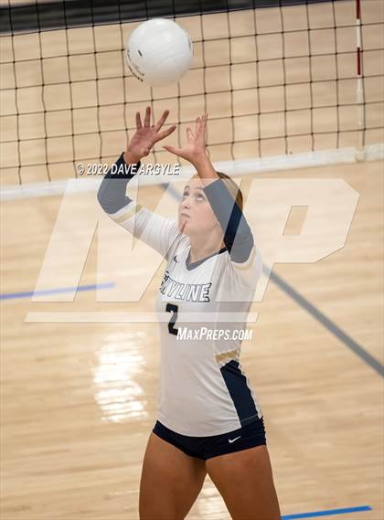 Thumbnail 2 in Skyline vs. Timberline photogallery.
