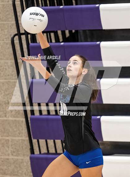 Thumbnail 3 in Skyline vs. Timberline photogallery.