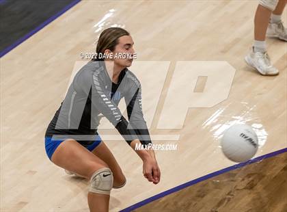 Thumbnail 3 in Skyline vs. Timberline photogallery.