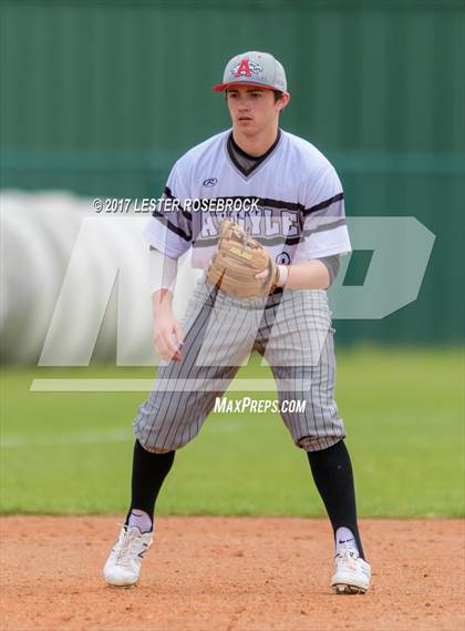 Thumbnail 3 in Taylor vs Argyle (La Grange Baseball Tournament) photogallery.