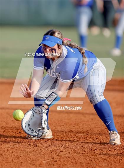 Thumbnail 2 in Barbers Hill @ Fulshear 5A Region Playoff photogallery.