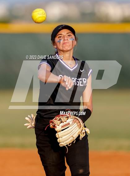Thumbnail 2 in Barbers Hill @ Fulshear 5A Region Playoff photogallery.