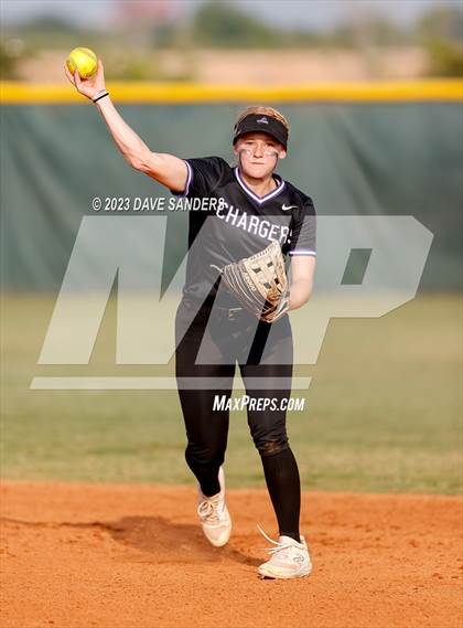 Thumbnail 1 in Barbers Hill @ Fulshear 5A Region Playoff photogallery.