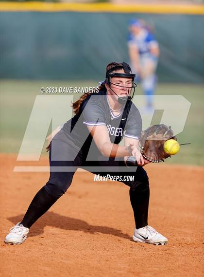 Thumbnail 3 in Barbers Hill @ Fulshear 5A Region Playoff photogallery.