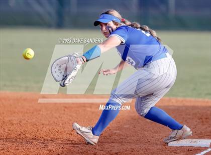 Thumbnail 2 in Barbers Hill @ Fulshear 5A Region Playoff photogallery.